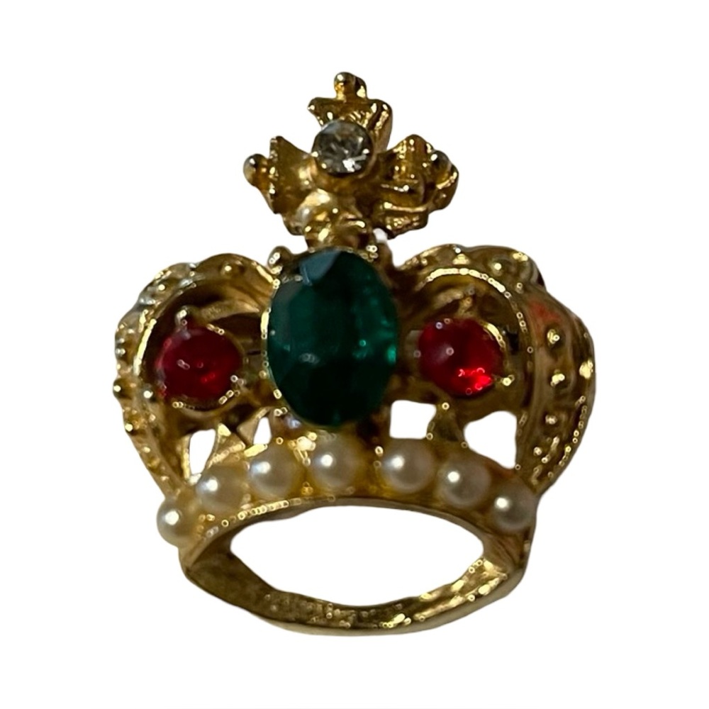 ✨ Elegant Gold-Colored Crown Brooch with Faux Emerald, Ruby & Pearl Accents ✨